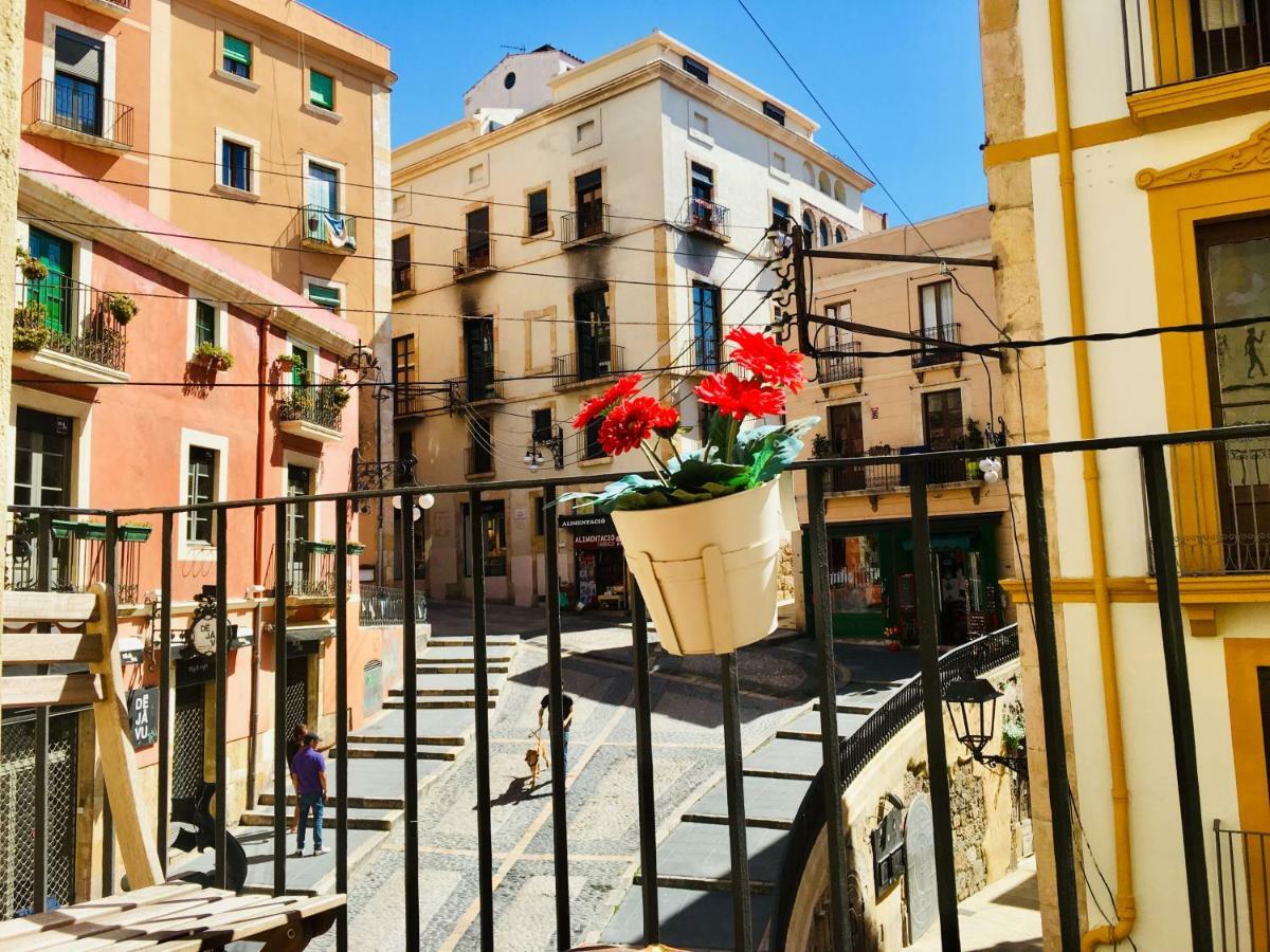 Apartamento En Plaza Sedassos Centro Historico Tarragona Exterior foto